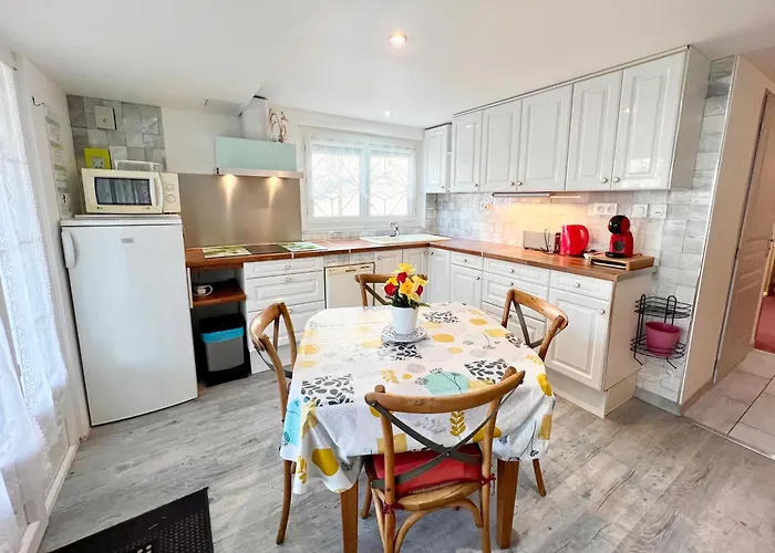 Le Neptune, Calme, Centre-ville